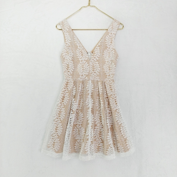 Lulus All of My Heart White Lace Skater Dress P6341 - Picture 2 of 9